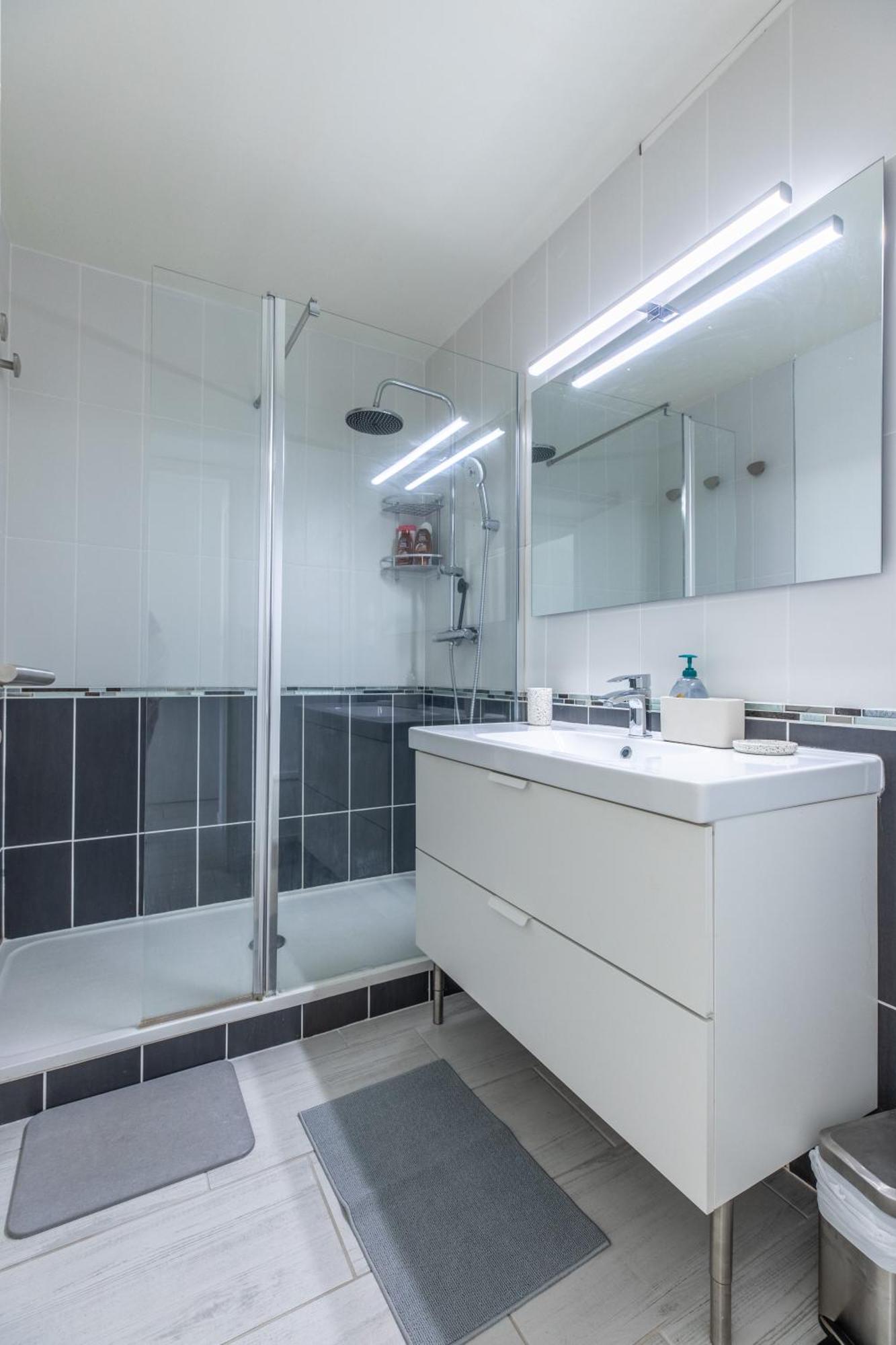 *cocoon Area* Confort & Parking Apartment